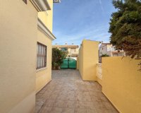 Lange Termijn Verhuur - Bungalow - Torrevieja - Nueva Torrevieja - Aguas Nuevas