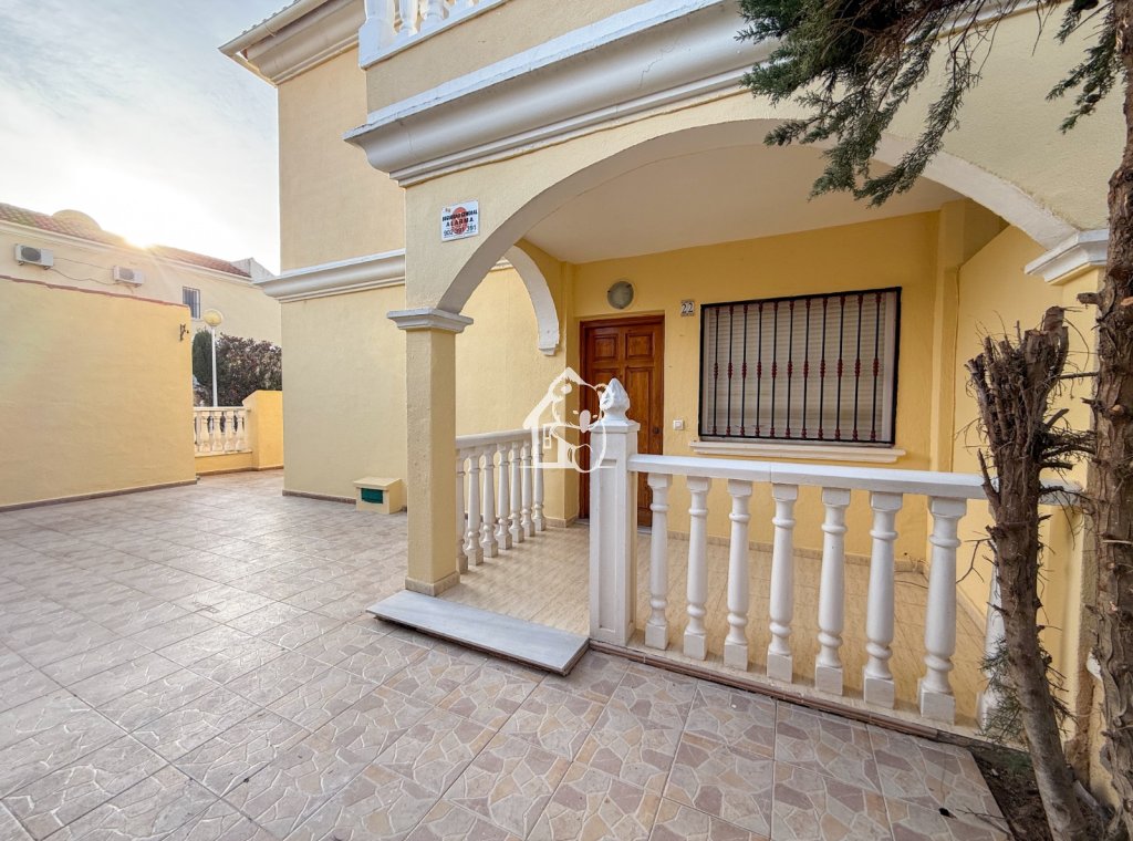 Lange Termijn Verhuur - Bungalow - Torrevieja - Nueva Torrevieja - Aguas Nuevas