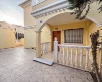 Lange Termijn Verhuur - Bungalow - Torrevieja - Nueva Torrevieja - Aguas Nuevas