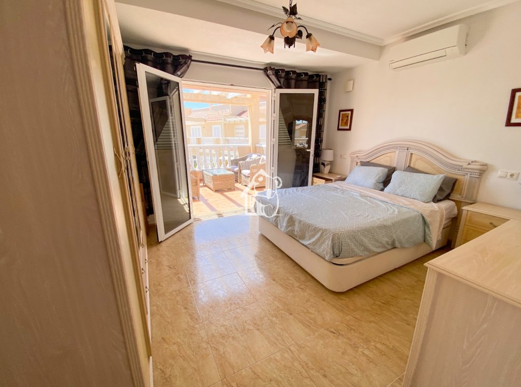 Lange Termijn Verhuur - Herenhuis - Orihuela Costa - Playa Flamenca