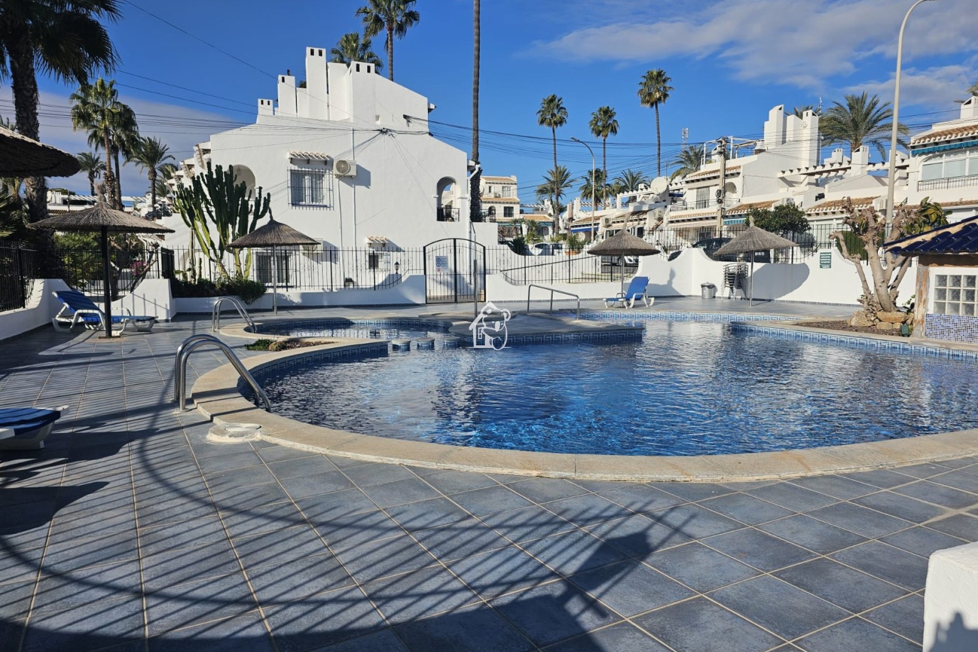 Lange Termijn Verhuur - Herenhuis - Orihuela Costa - Villamartín