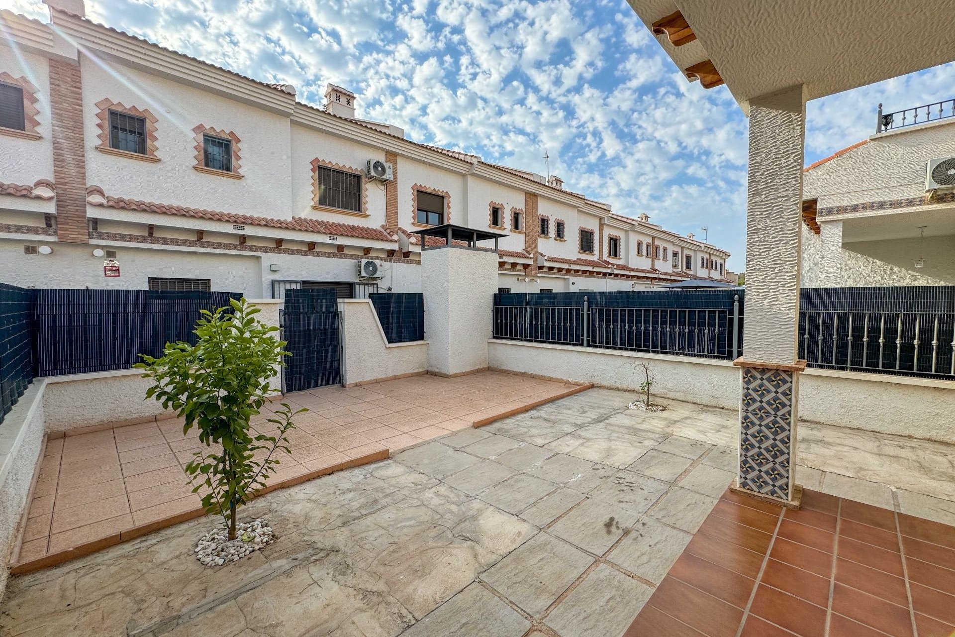 Lange Termijn Verhuur - Herenhuis - San Miguel de Salinas