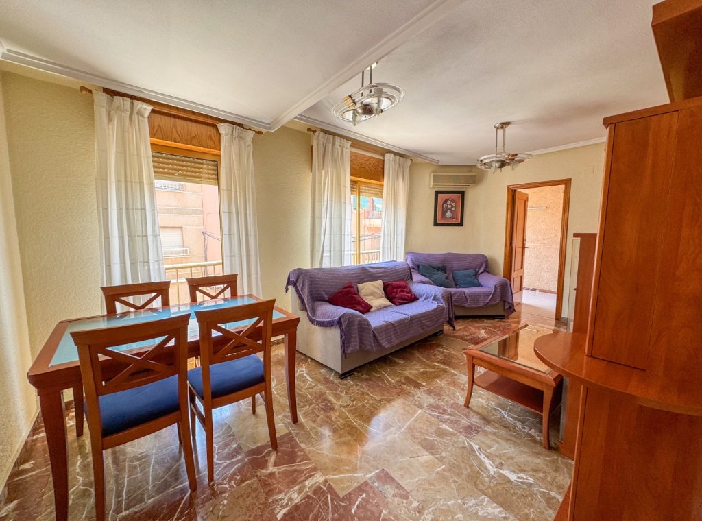 Lange Termijn Verhuur - Huizen in de stad - Orihuela