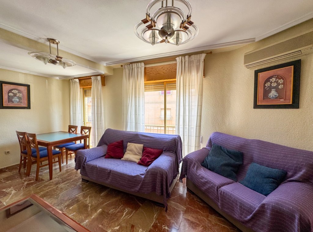 Lange Termijn Verhuur - Huizen in de stad - Orihuela