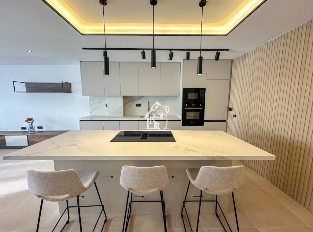 Lange Termijn Verhuur - Penthouse - Torrevieja - Playa de los Locos