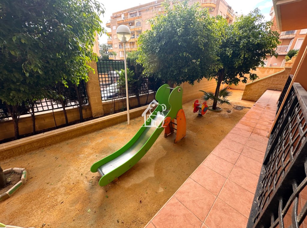 Lange Termijn Verhuur - Penthouse - Torrevieja - Playa de los Locos
