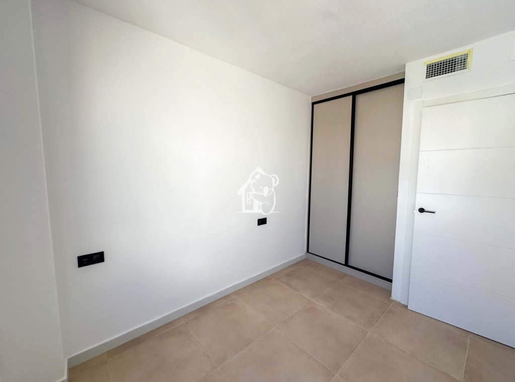 Lange Termijn Verhuur - Penthouse - Torrevieja - Playa de los Locos