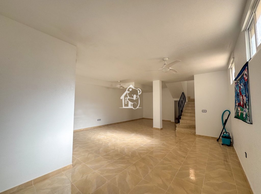 Lange Termijn Verhuur - Triplex - San Miguel de Salinas