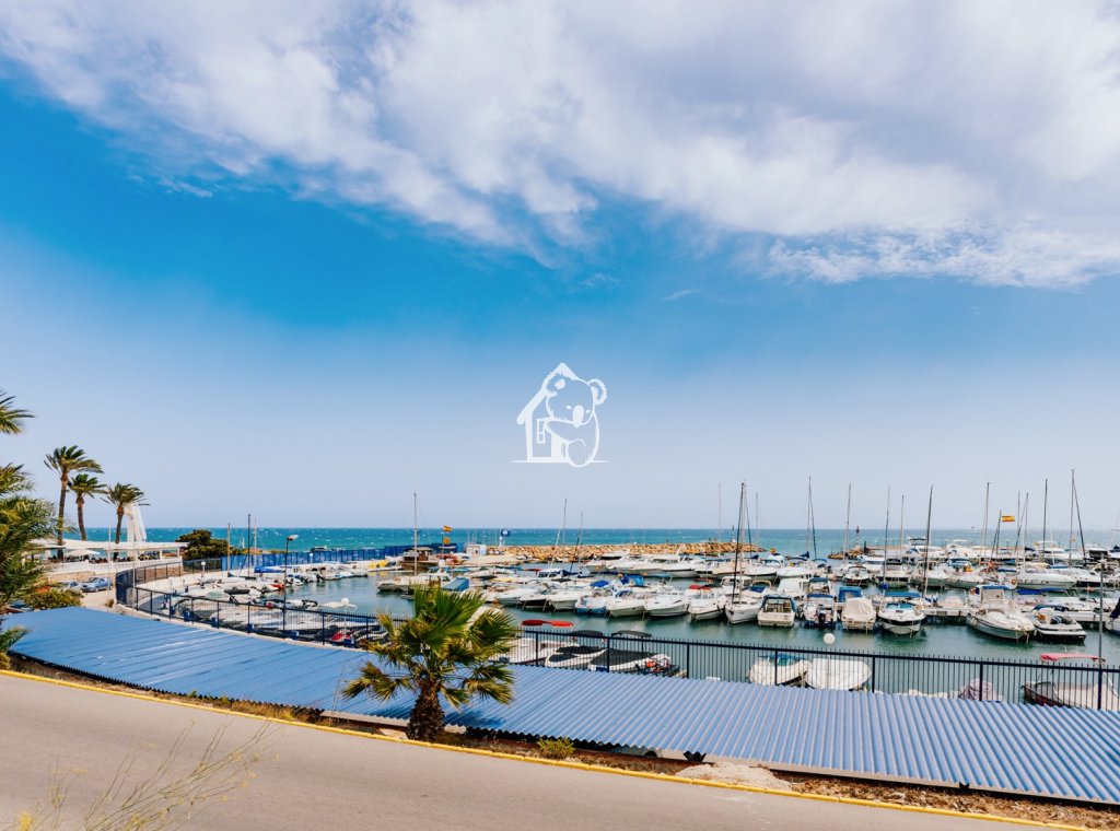 Lange Termijn Verhuur - Villa - Orihuela Costa - Cabo roig - La Zenia