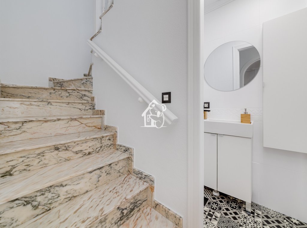 Lange Termijn Verhuur - Villa - Orihuela Costa - Cabo roig - La Zenia