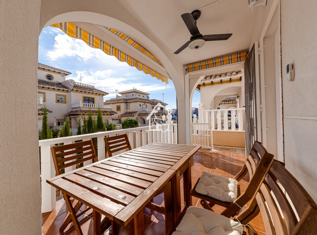 Lange Termijn Verhuur - Villa - Orihuela Costa - Cabo roig - La Zenia