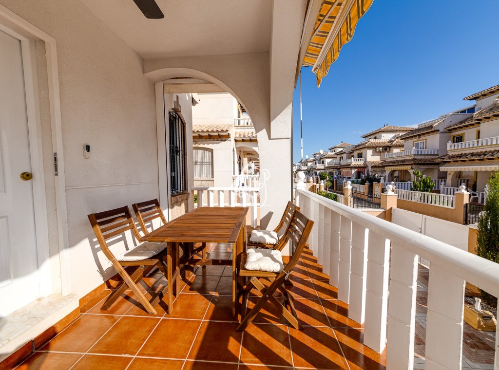 Lange Termijn Verhuur - Villa - Orihuela Costa - Cabo roig - La Zenia