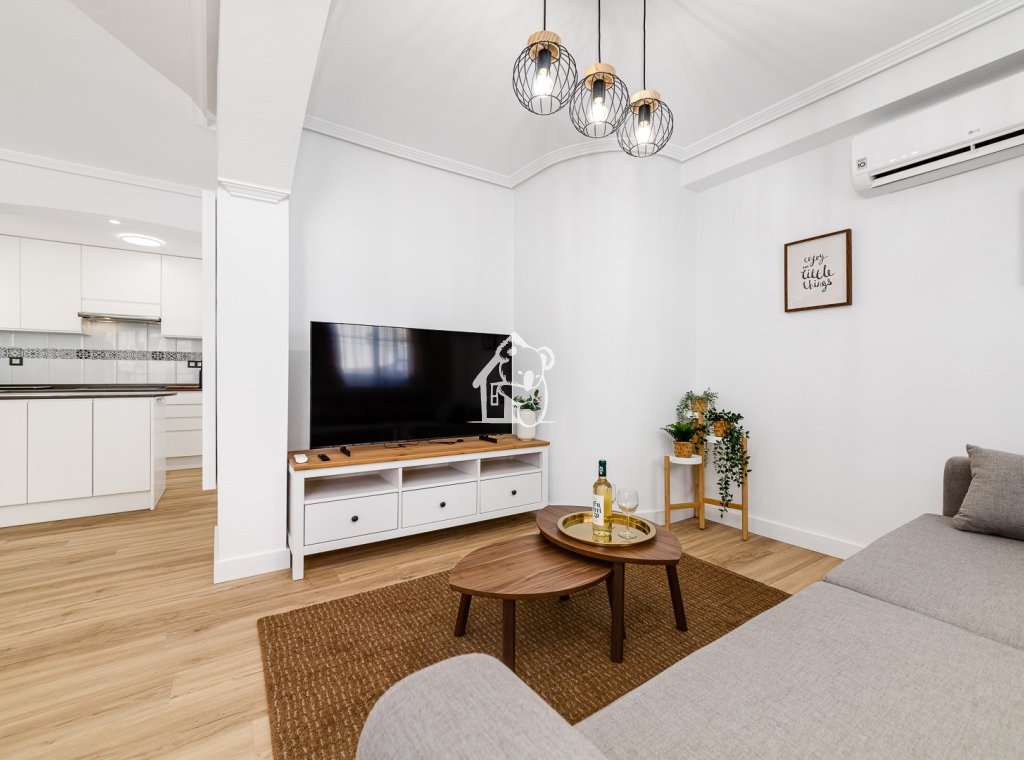 Lange Termijn Verhuur - Villa - Orihuela Costa - Cabo roig - La Zenia