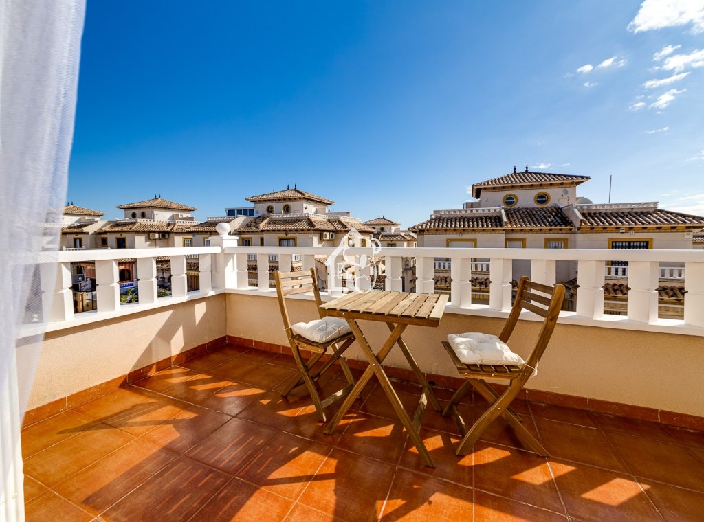 Lange Termijn Verhuur - Villa - Orihuela Costa - Cabo roig - La Zenia