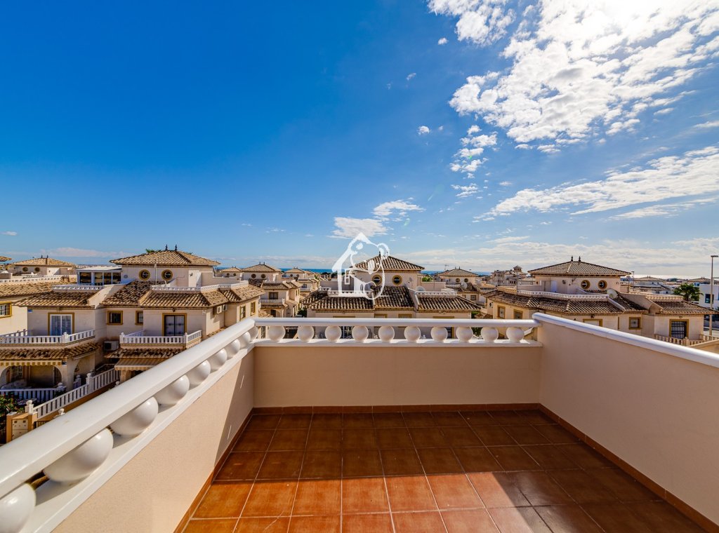 Lange Termijn Verhuur - Villa - Orihuela Costa - Cabo roig - La Zenia