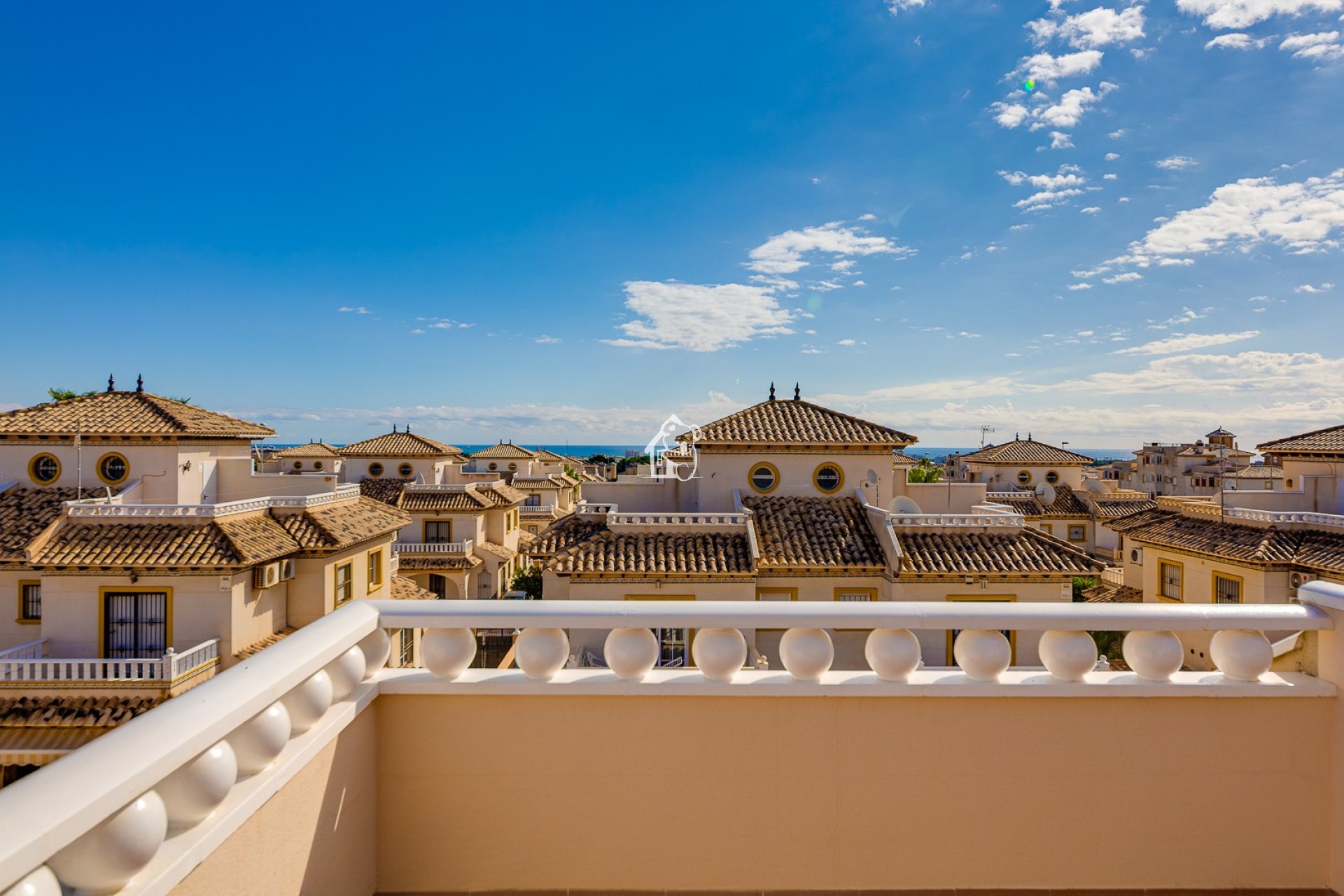 Lange Termijn Verhuur - Villa - Orihuela Costa - Cabo roig - La Zenia