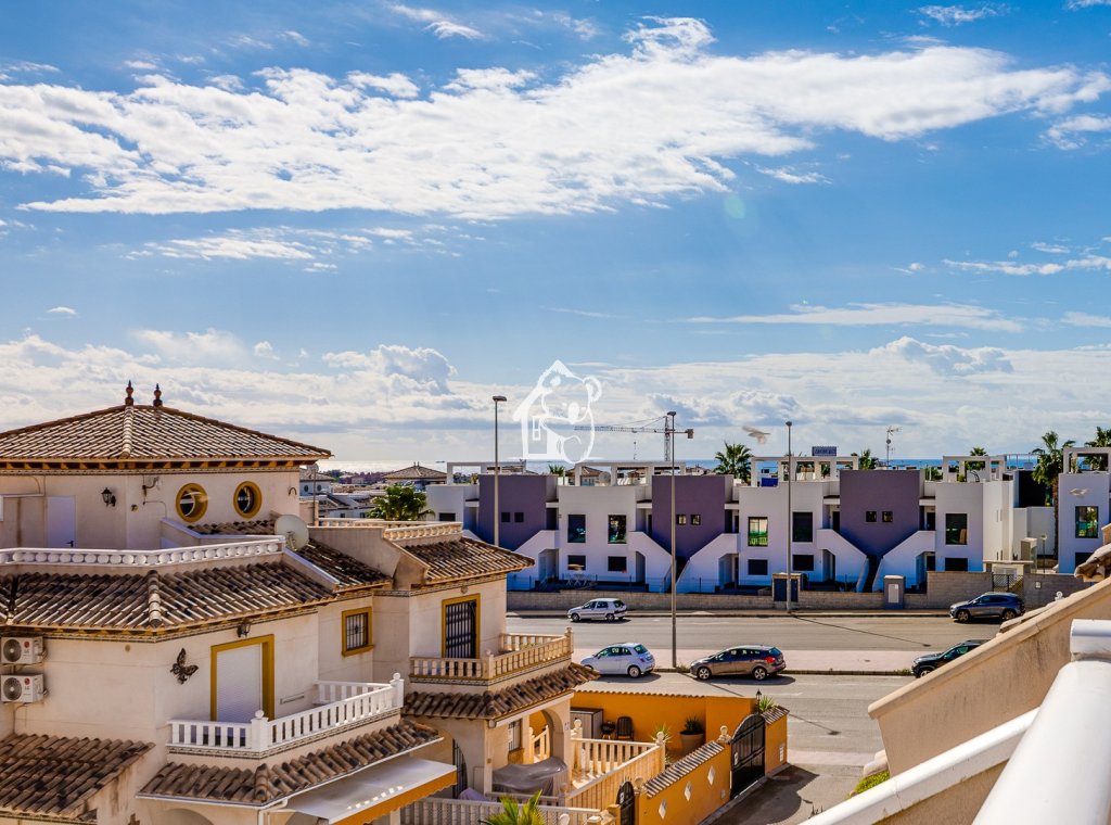 Lange Termijn Verhuur - Villa - Orihuela Costa - Cabo roig - La Zenia