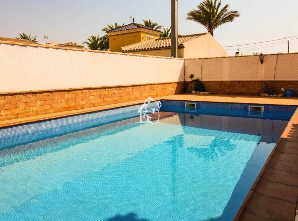 Lange Termijn Verhuur - Villa - Orihuela Costa - Cabo roig - La Zenia