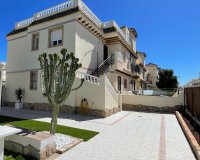 Lange Termijn Verhuur - Villa - Orihuela Costa - Villamartín