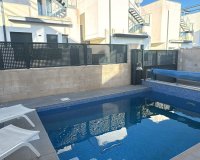 Lange Termijn Verhuur - Villa - Orihuela Costa - Villamartín