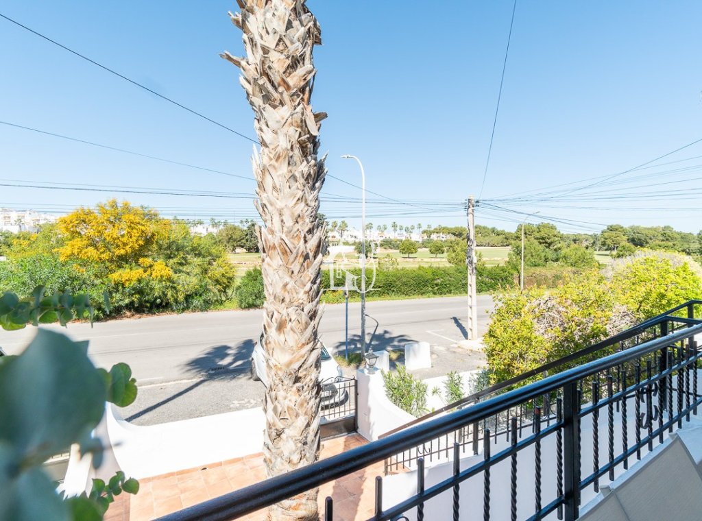 Lange Termijn Verhuur - Villa - Orihuela Costa - Villamartín