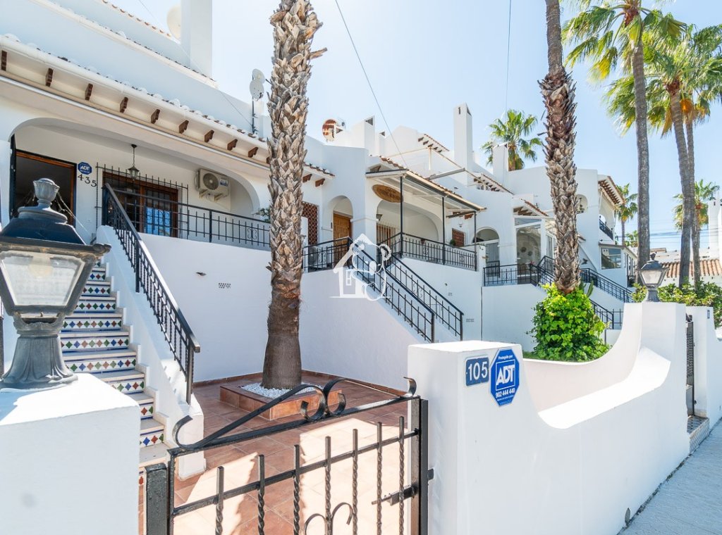 Lange Termijn Verhuur - Villa - Orihuela Costa - Villamartín