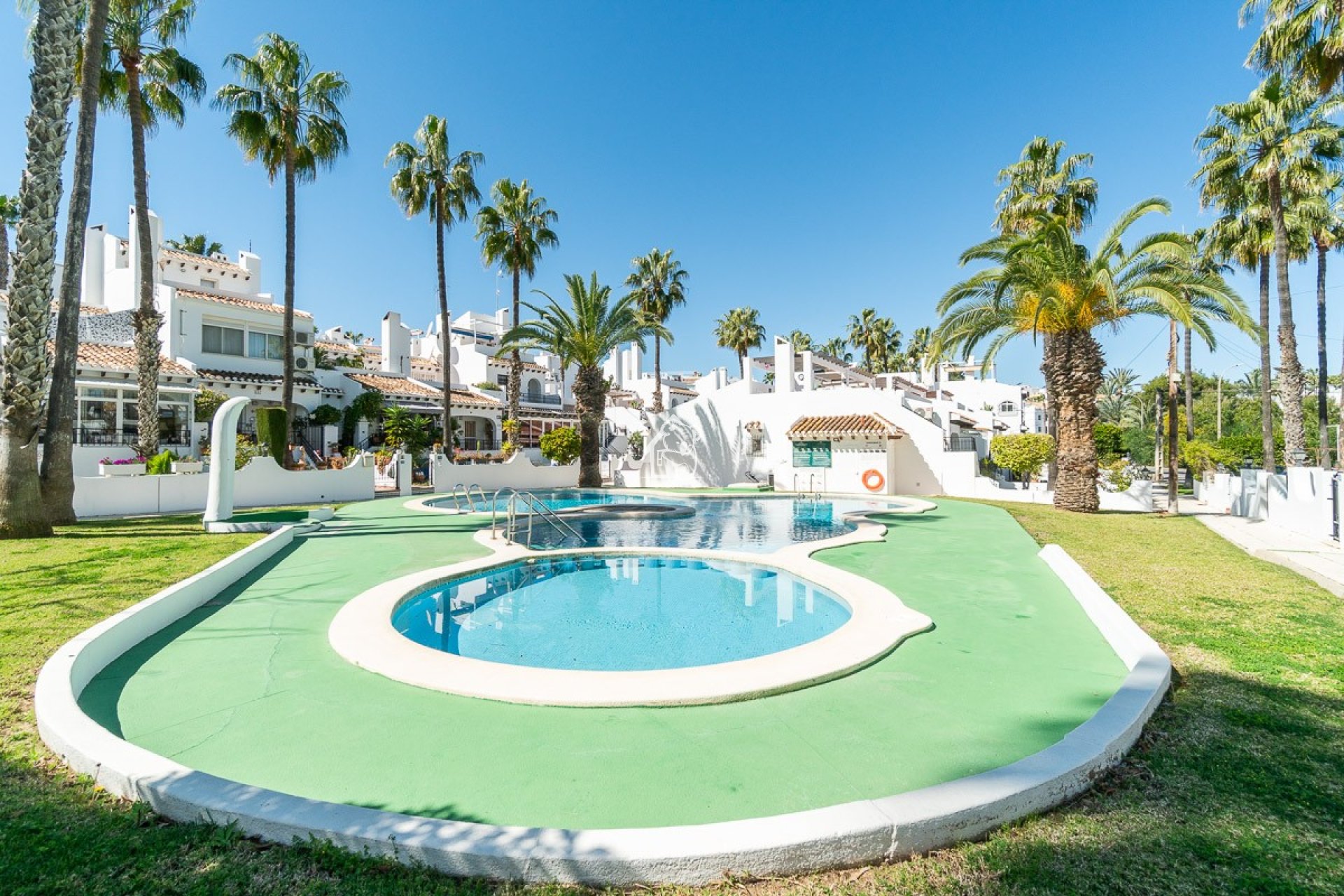 Lange Termijn Verhuur - Villa - Orihuela Costa - Villamartín