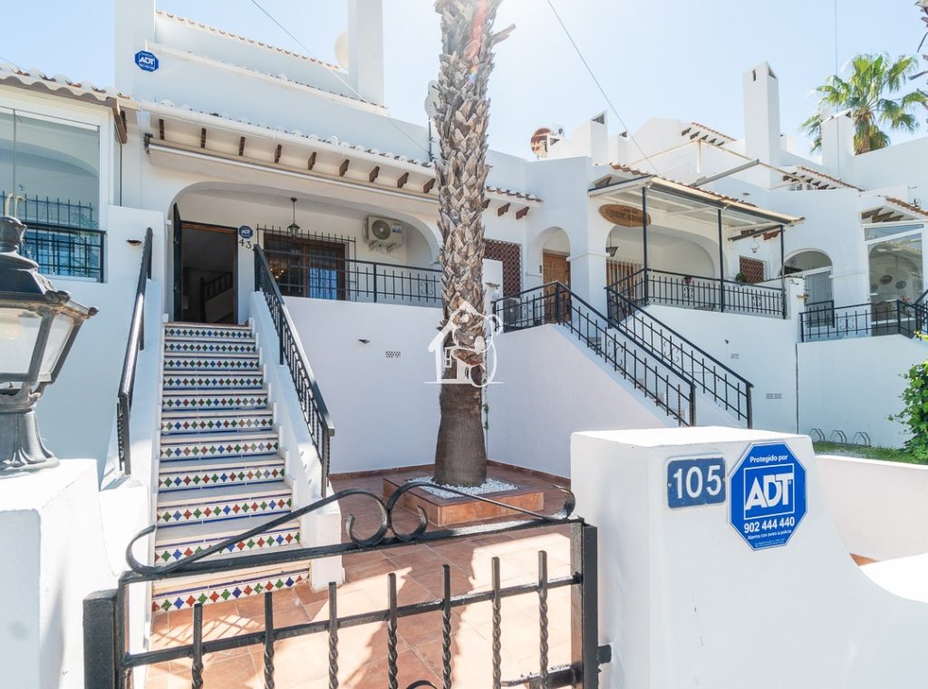 Lange Termijn Verhuur - Villa - Orihuela Costa - Villamartín