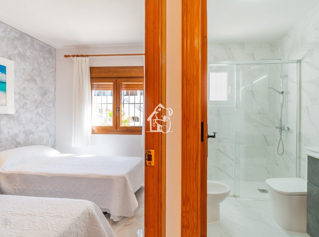 Lange Termijn Verhuur - Villa - Orihuela Costa - Villamartín