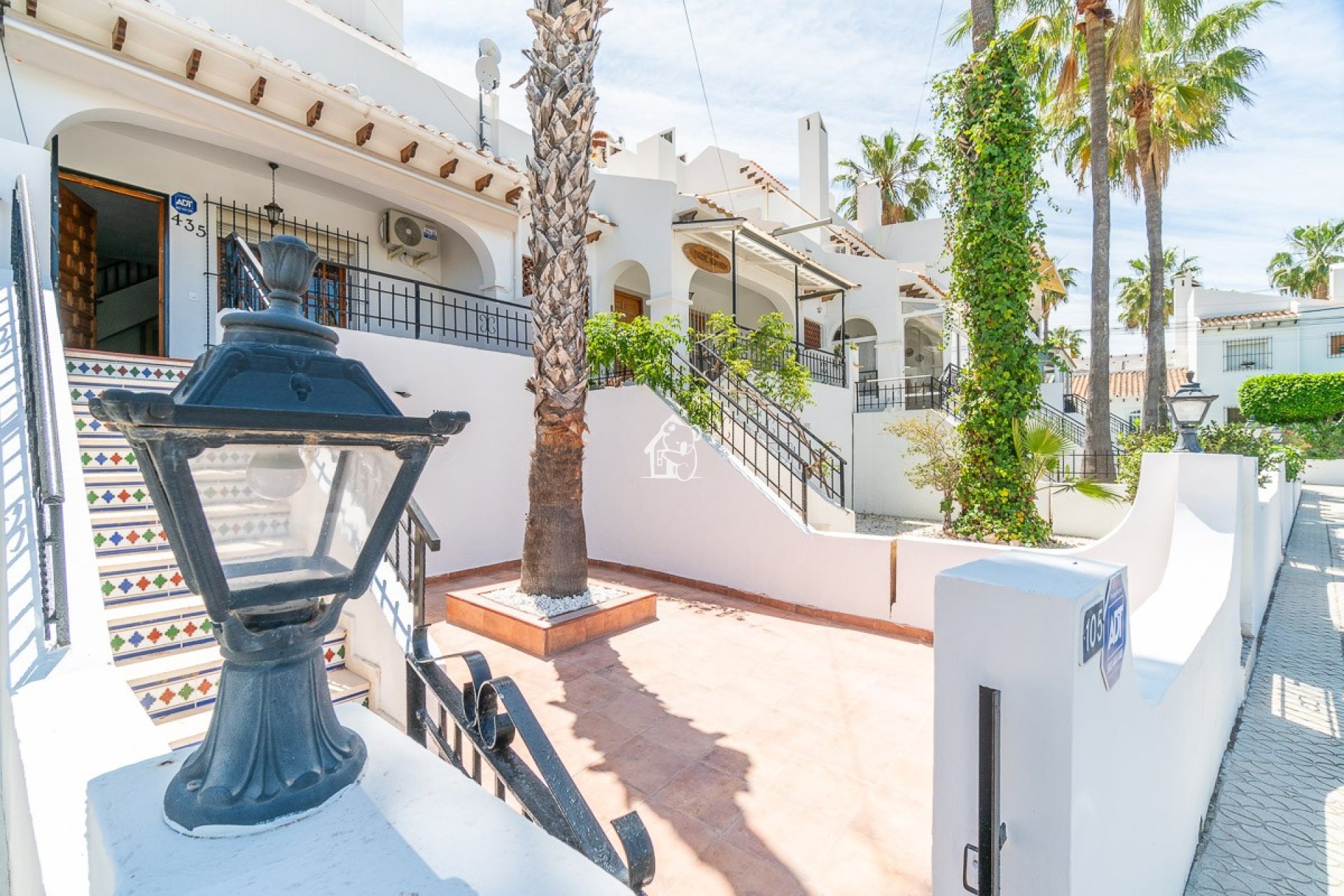 Lange Termijn Verhuur - Villa - Orihuela Costa - Villamartín