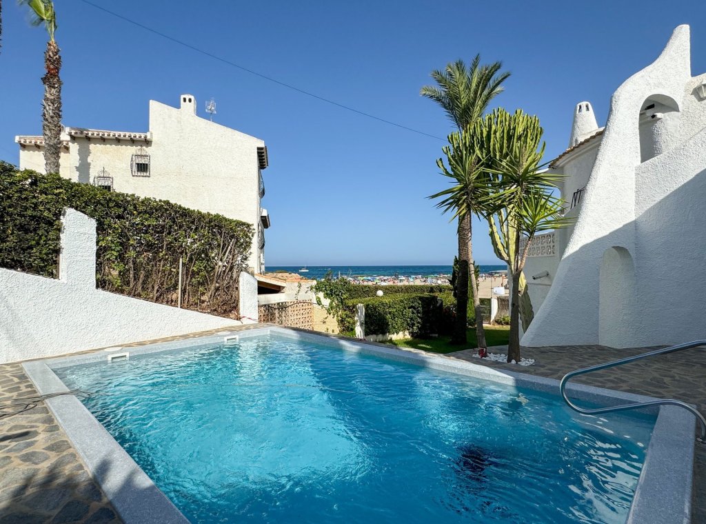 Lange Termijn Verhuur - Villa - Orihuela Costa