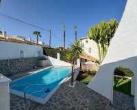 Lange Termijn Verhuur - Villa - Orihuela Costa