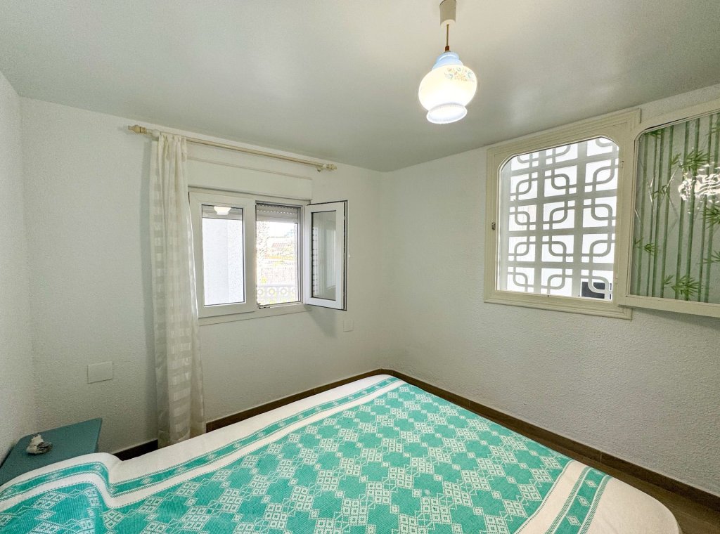 Lange Termijn Verhuur - Villa - Orihuela Costa