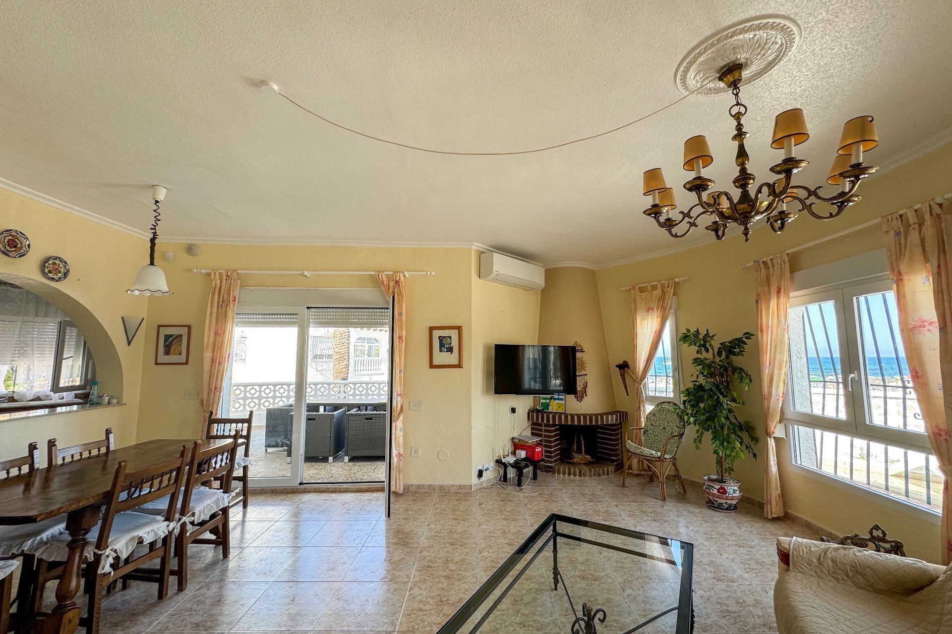 Lange Termijn Verhuur - Villa - Orihuela Costa