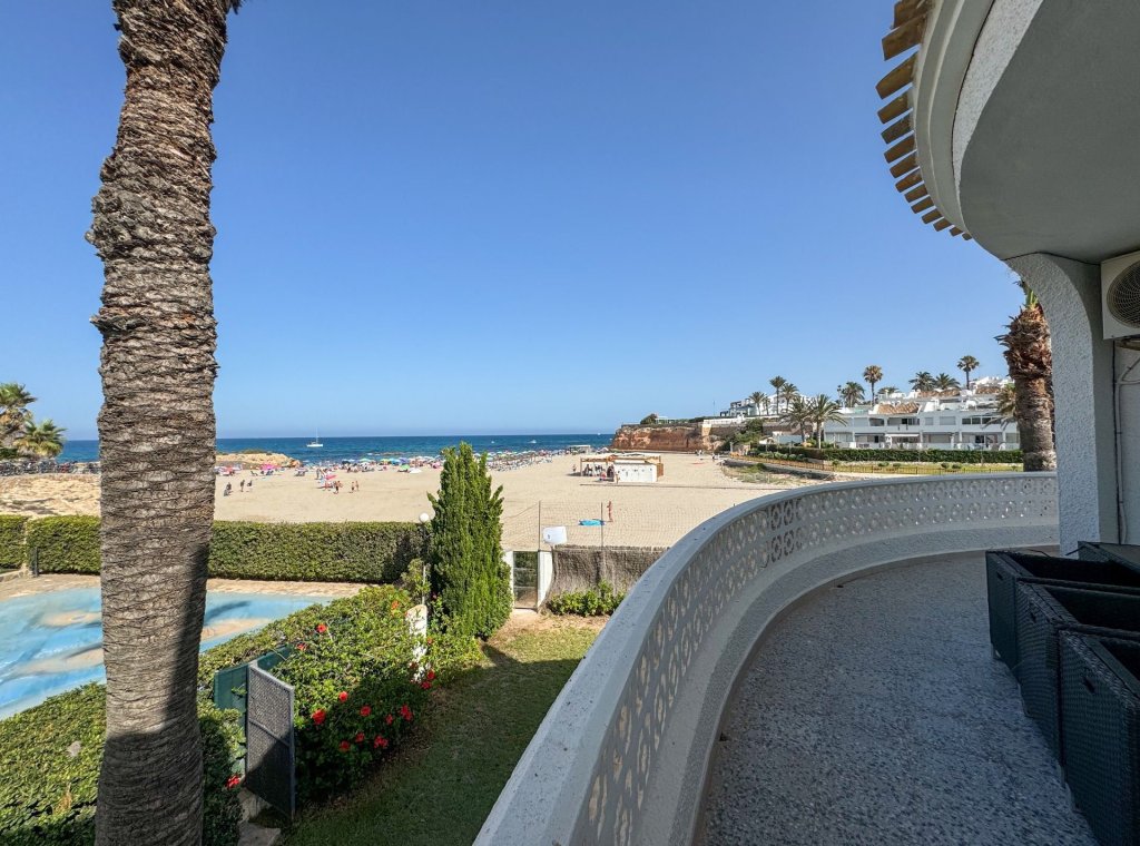 Lange Termijn Verhuur - Villa - Orihuela Costa