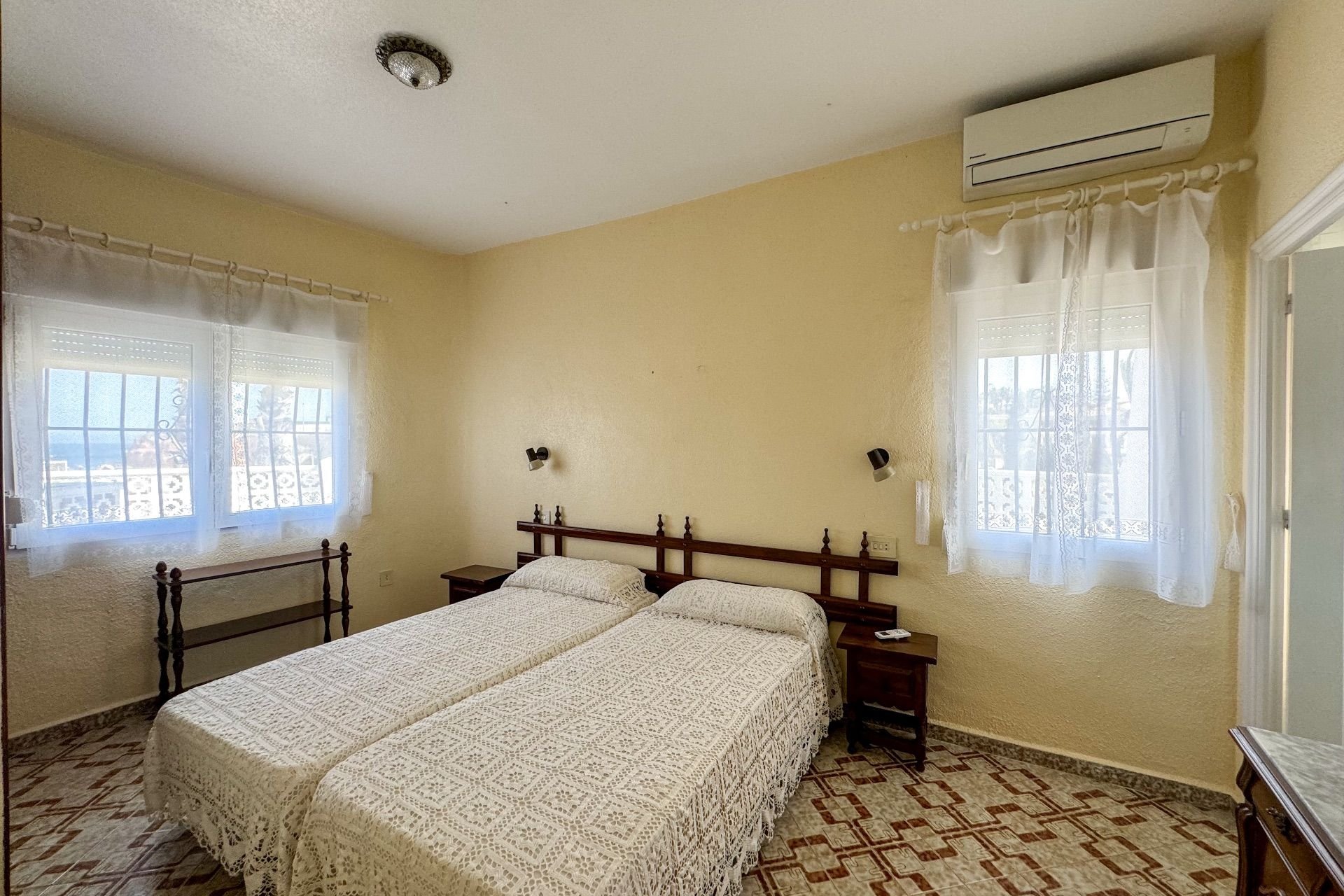 Lange Termijn Verhuur - Villa - Orihuela Costa
