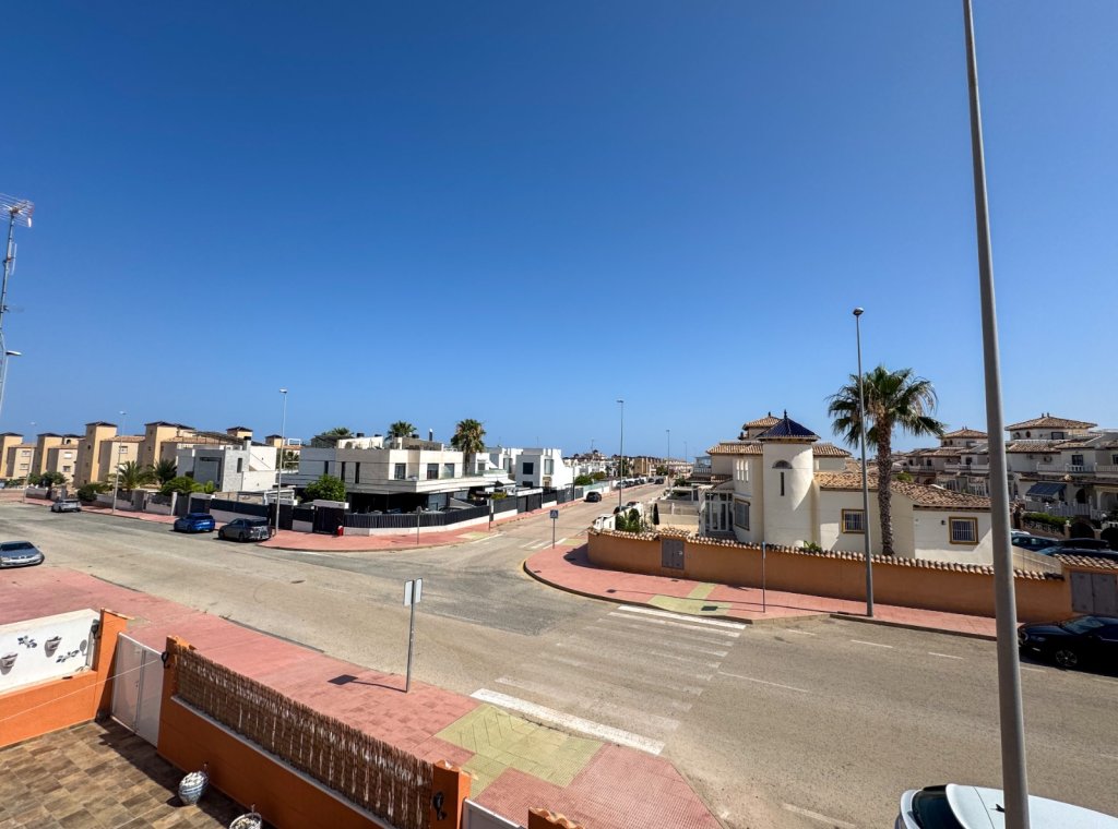 Lange Termijn Verhuur - Villa - Orihuela Costa