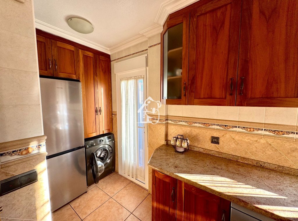 Lange Termijn Verhuur - Villa - Orihuela