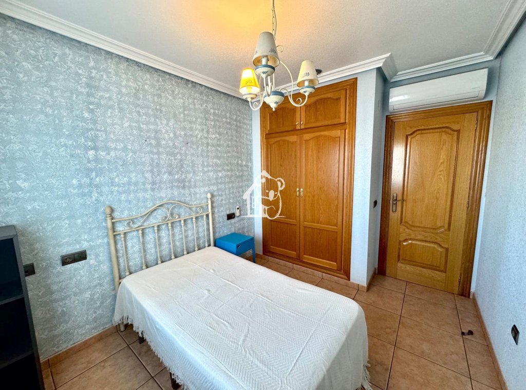 Lange Termijn Verhuur - Villa - Orihuela