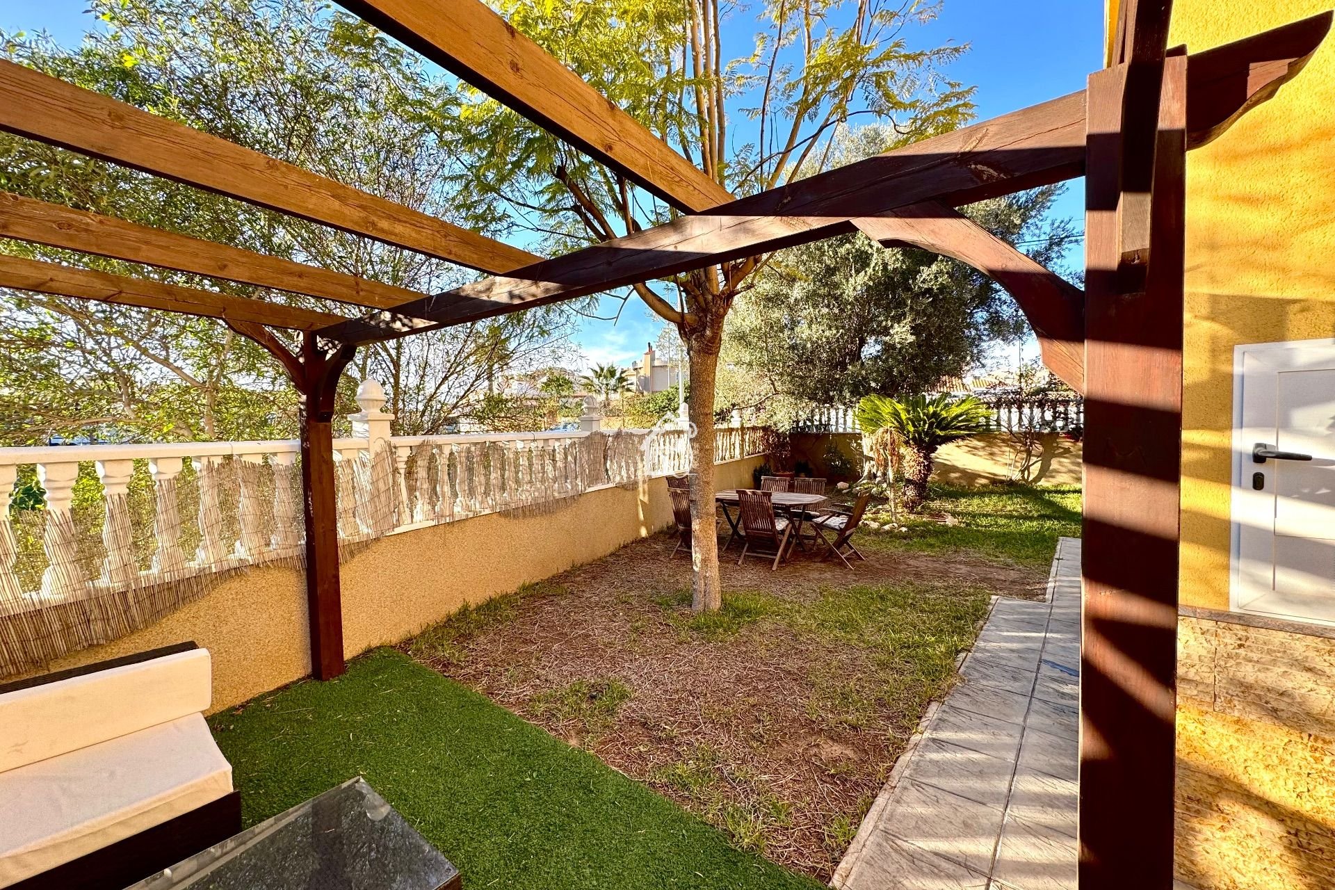 Lange Termijn Verhuur - Villa - Orihuela