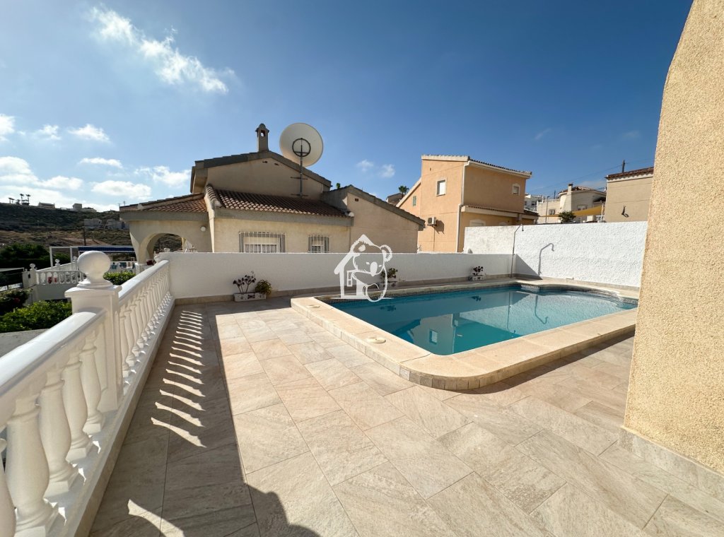 Lange Termijn Verhuur - Villa - Rojales - Ciudad Quesada