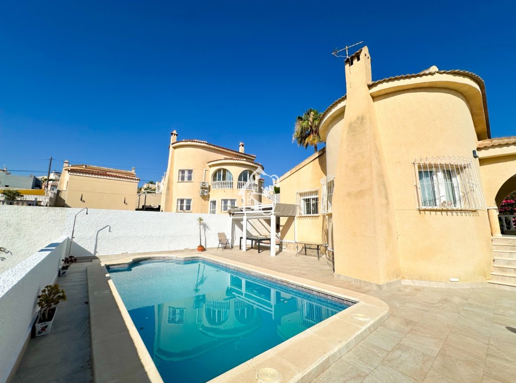 Lange Termijn Verhuur - Villa - Rojales - Ciudad Quesada