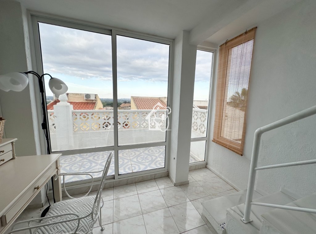 Lange Termijn Verhuur - Villa - San Miguel de Salinas