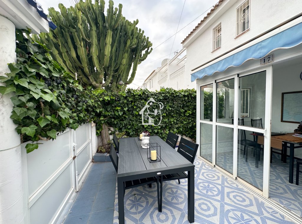 Lange Termijn Verhuur - Villa - San Miguel de Salinas