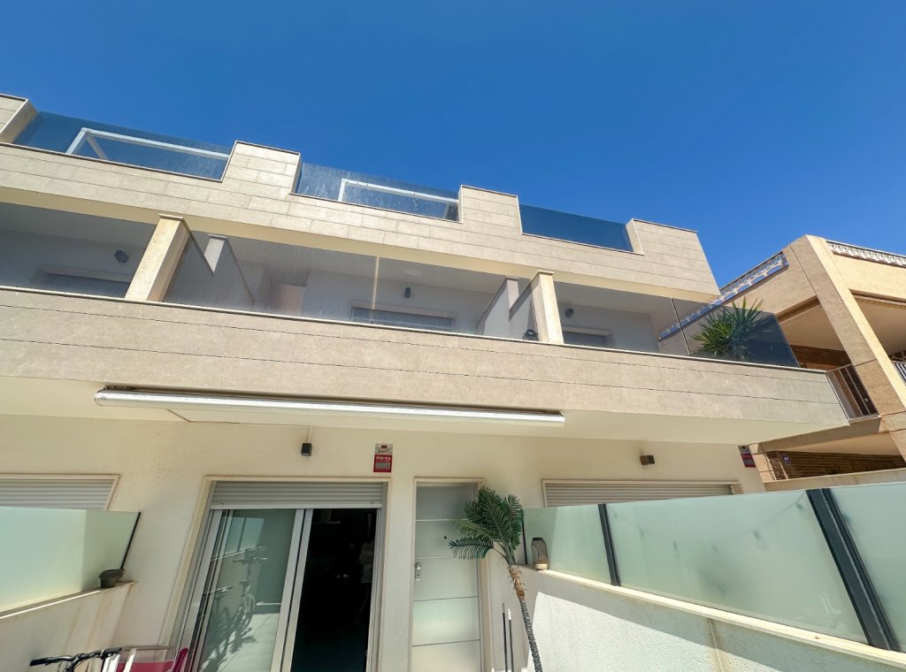 Lange Termijn Verhuur - Villa - Torre de la Horadada
