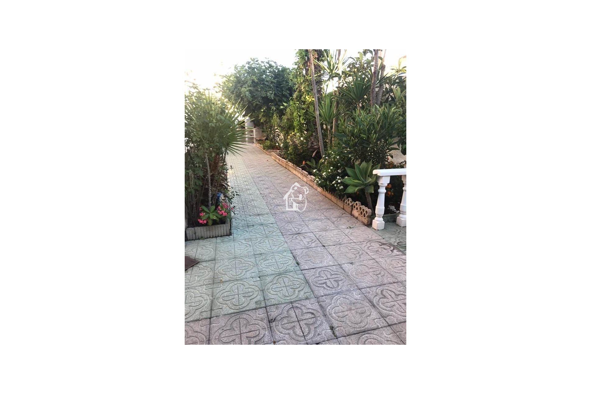 Lange Termijn Verhuur - Villa - Torrevieja - Playa de los Locos