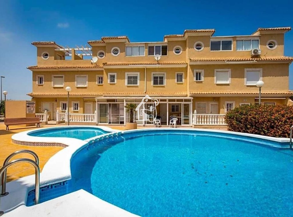 Lange Termijn Verhuur - Villa - Torrevieja - Torrelamata - La Mata