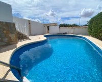 Lange Termijn Verhuur - Villa - Torrevieja