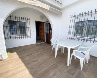 Lange Termijn Verhuur - Villa - Torrevieja