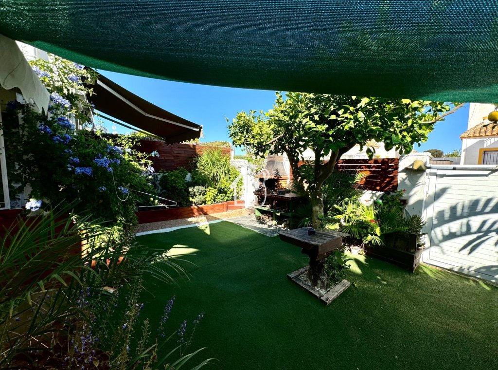 Lange Termijn Verhuur - Villa - Torrevieja